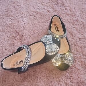 Link Kids Black Dress Shoes with Glittering Silver Accents